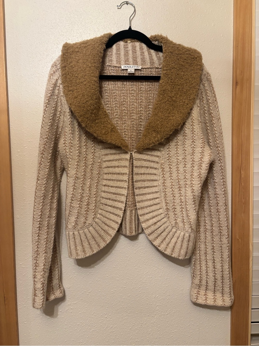Pendleton Cream Cable-Knit Cardigan w/Brown Removable Sherpa Collar XL 0129S